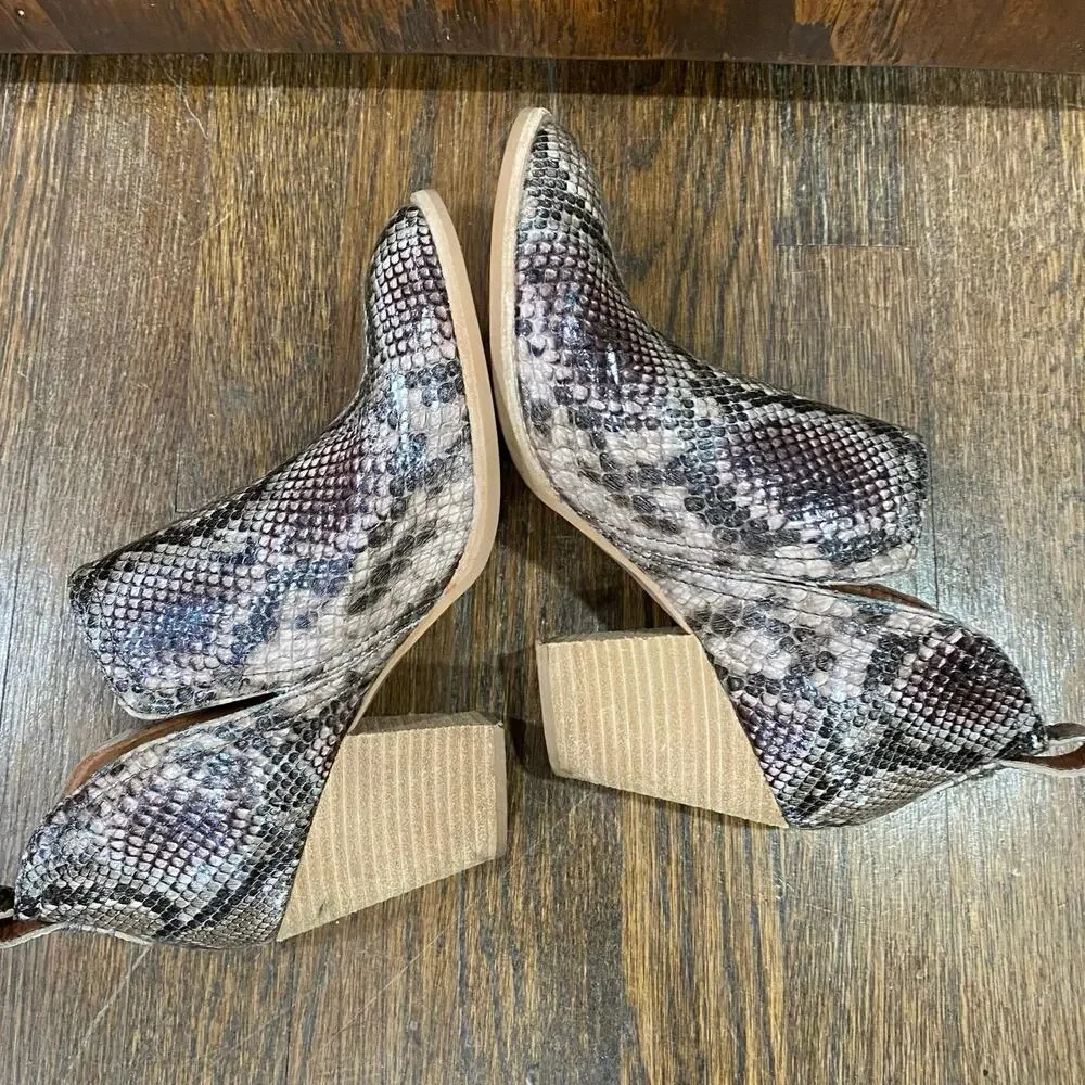 Jeffrey Campbell Snakeskin Ankle Boots Size 8.5 Stacked Heel   Style : ROSALEE
